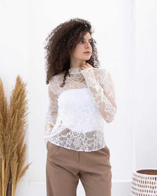 Aurora Lace Dentelle Blouse
