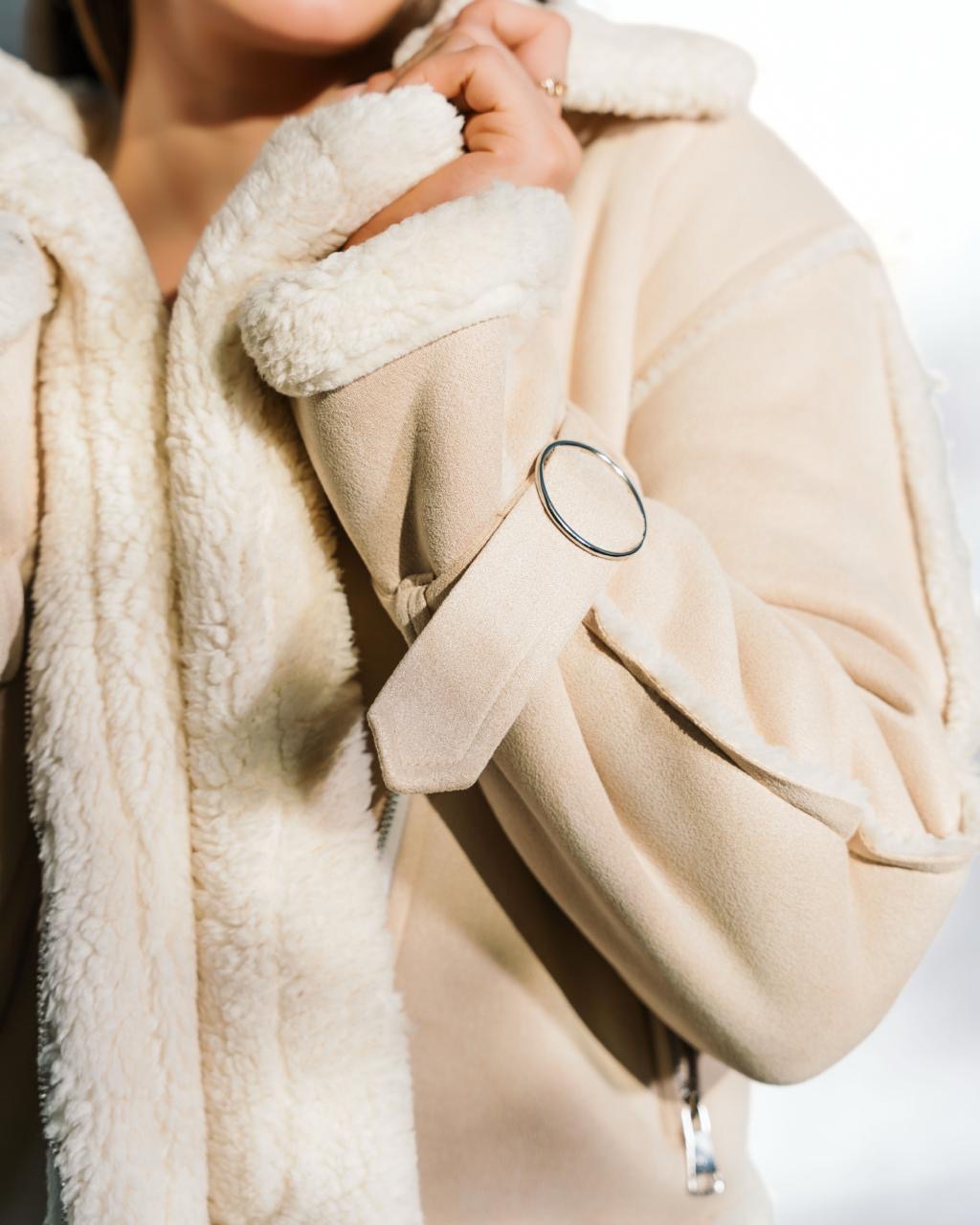 The Grounded Jacket - Beige